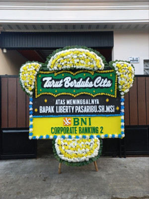 Papan Bunga Duka di Pelayangan
